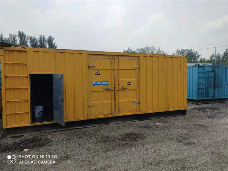 安达200KW柴油发电机组需要配备什么型号的电缆线？