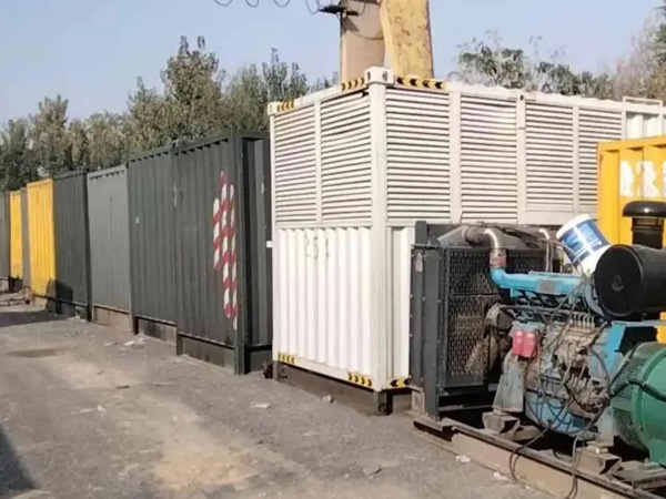 安达200KW柴油发电机机组每小时油耗是多少？