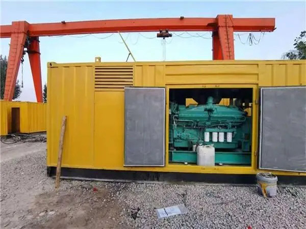 安达冬季低温环境下，500KW发电机组应该选择什么类型的启动电瓶？